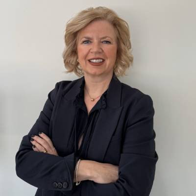 Alison Oliver